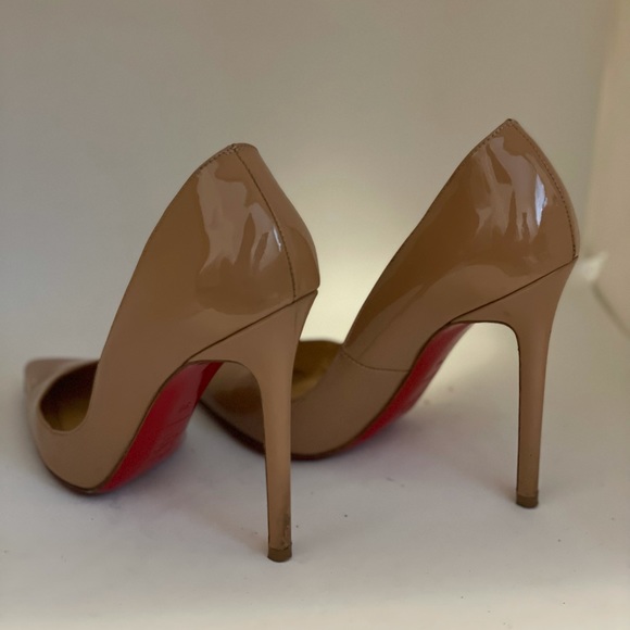 Christian Louboutin - Picture 2 of 9